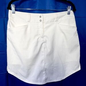 |•ADIDAS•| White Athletic Skirt/Skort Size 8 *spots*
